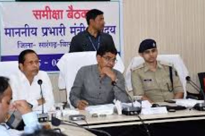 राजस्व प्रकरणों के निराकरण के लिए जिले के गांवों में लगेंगे विशेष शिविर 04 जुलाई को बारूका एवं झाखरपारा में होगा शिविर का आयोजन