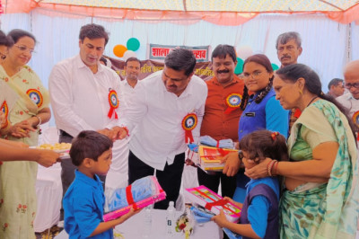 बच्चो ने विधायक एवं महापौर से किया प्रॉमिश-भोजन के वक्त नही देखेंगे टीवी व मोबइल:
