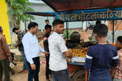 खाद्य एवं औषधि विभाग ने व्यावसायिक खाद्य सामग्री का किया प्राथमिक जाँच