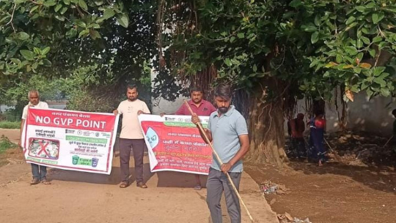बेरला ब्लॉक में चल रहा सफाई अपनाओ, बीमारी भगाओ अभियान