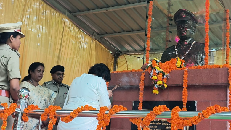 महापौर हेमा देशमुख ने मदनवाड़ा में हुये शहीदों को दी श्रद्धांजलि