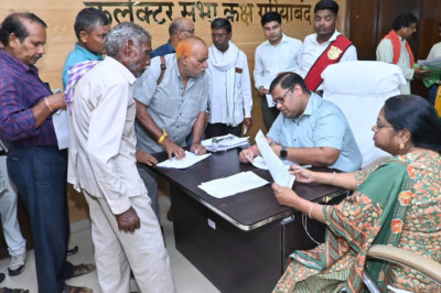 कलेक्टर की अध्यक्षता में शिशु संरक्षण माह की बैठक सम्पन्न जिले के 1 लाख 11 हजार से अधिक बच्चों को विटामिन ए एवं आयरन की सिरप पिलाया जायेगा