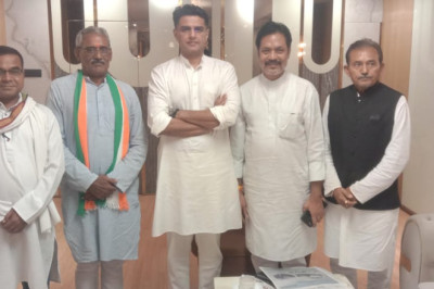 सुदेश देशमुख ने सचिन पायलट से चर्चा की