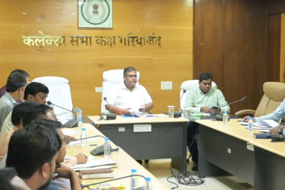 स्कूल जतन योजना के अंतर्गत अधूरे निर्माण कार्यों को शीघ्र करें पूर्ण : कलेक्टर अग्रवाल