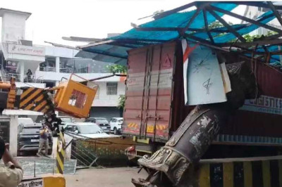चलती ट्रेलर का ब्रेक फेल : अंडर ब्रिज में  हुआ बड़ा हादसा...