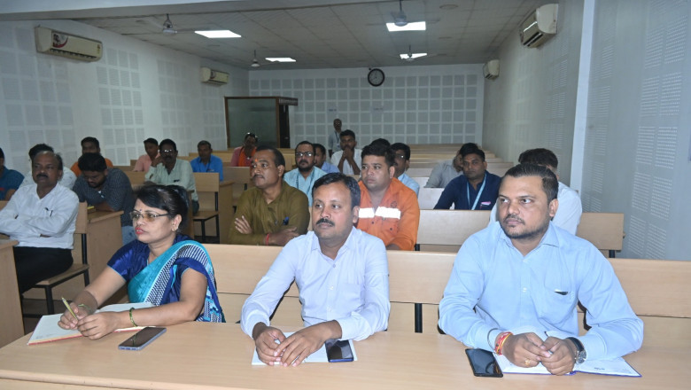 सालिड वेस्ट के संबंध में होटल व्यवसायियो, हाउसिंग सोसायटी, प्राइवेट अस्पताल की कार्यशाला आयोजित।