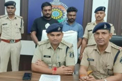 Bhilai  News:कार में घूम कर दुर्ग भिलाई में बेची जा रही थी हीरोइन नंदिनी रोड पर पुलिस ने रोक कर इलेक्ट्रॉनिक तराजू चाकू और चिट्ठा हुआ जब्त.....