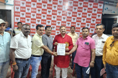 युक्तियुक्तकरण एवं ऑनलाईन अवकाश के विरोध में शिक्षक संघर्ष मोर्चा ने सासंद संतोष पाण्डेय कौ सौंपा ज्ञापन...