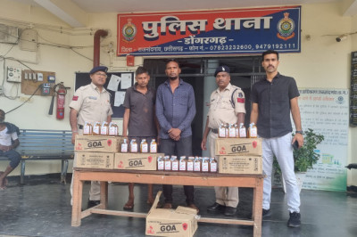 डोंगरगढ़ शराब माफियाओं व कोच्चियों पर पुलिसिया हंटर