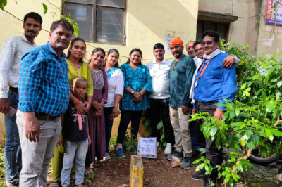 वृक्षारोपण कर मनाया जन्मदिन : सप्ताहिक समाचार पत्र त्वरित खबरें के प्रधान संपादक प्रहलाद दुबे एवं जर्नलिस्ट काउंसिल ऑफ इंडिया छत्तीसगढ़ राज्य दुर्ग जिला इकाई के सचिव   ने वृक्षारोपण कर मनाया अपना जन्मदिन
