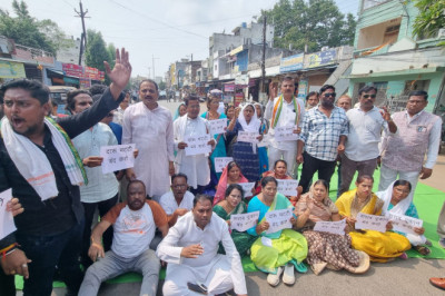 शराब दुकान तत्काल नहीं हटी तो उग्र आंदोलन होगा - हेमा देशमुख...