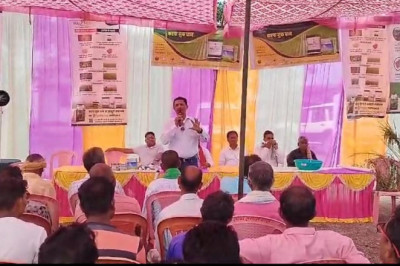 राजनांदगांव जिले के डोंगरगढ़ ब्लॉक के ठाकुरटोला गाँव में एक मेगा किसान बैठक और फसल प्रदर्शनी का आयोजन किया गया.....