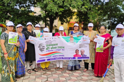 आर्य नगर में नारी शक्ति ने चलाया स्वच्छता अभियान लगाएंगे एक पेड़ मां के नाम  -नविता शर्मा ब्रांड एंबेसेडर: