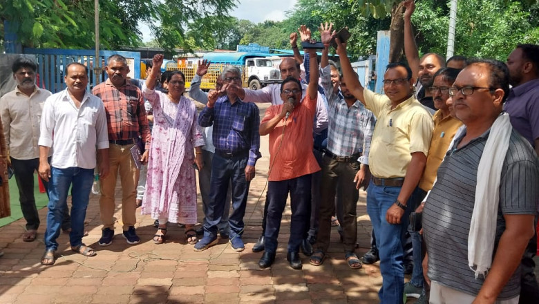 नगर पालिक निगम, रिसाली - हड़ताल से निगम में पसरा सन्नाटा...