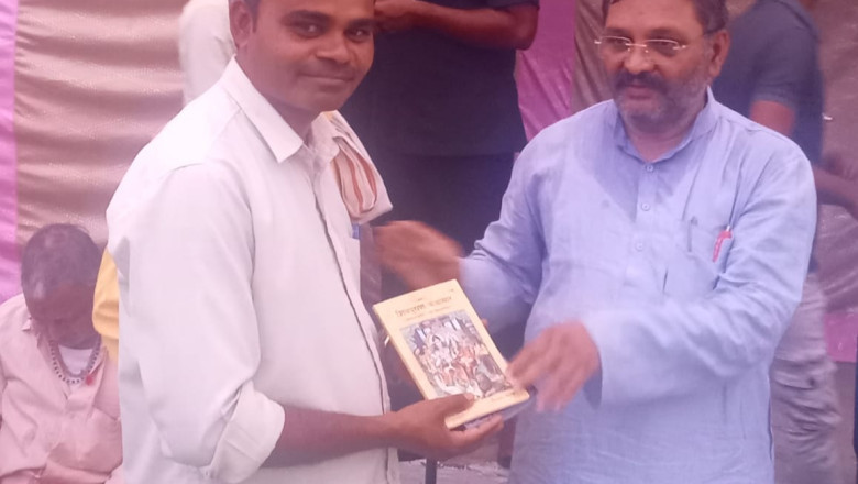 सांसद संतोष पांडे ने किया सम्मानित