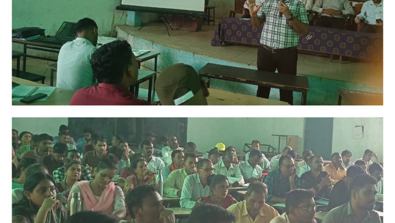 जिले के अशासकीय विद्यालयों के प्रधान पाठक और प्राचार्यों को अपार और परख प्रणाली का विशेष प्रशिक्षण