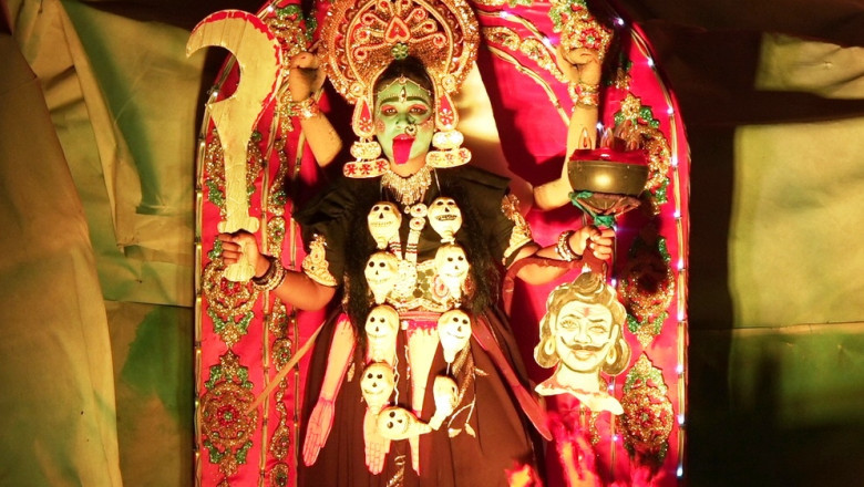 नवरात्रि रूपी कन्या का आह्वान शिव की शक्तियों को जीवन में करे समाहित...