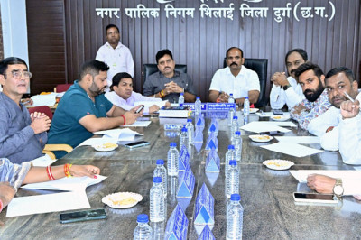 सीवरेज सफाई व्यवस्था सुदृढ़ करने हेतु निगम खरीदेगा जेटिंग मशीन।