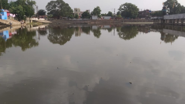 ज्योति विसर्जन एवं दुर्गा विसर्जन स्थलों पर लाइट एवं सफाई व्यवस्था  की जा रही है।