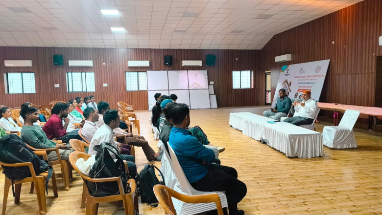 शासन की महत्वकांशी योजना मुख्यमंत्री शहरी स्लम स्वास्थ्य योजना के क्रियान्वयन हेतु नोडल अधिकारी ने की समीक्षा: