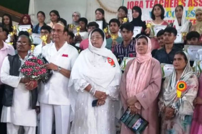 कार्टूनिस्ट पांडुरंगा ने योगीराज का किया सम्मान, भेंट किया पोर्ट्रेट स्केच