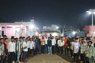 आज जेवरा सिरसा प्रखंड में छत्तीसगढ़ बजरंग दल के जिला सह संयोजक राजा साहू के नेतृत्व में प्रखण्ड के सभी गांव के  बजरंगी भाईयों की बैठक लिया गया.....