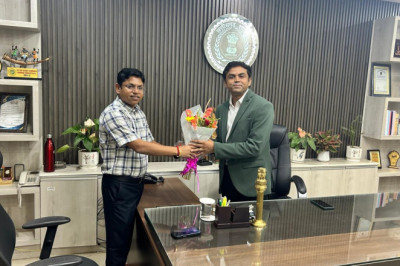 बजरंग कुमार दुबे ने जिला पंचायत दुर्ग के मुख्य कार्यपालन अधिकारी का पदभार ग्रहण किया...