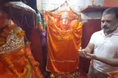 रायबरेली पहुंचे कांग्रेस सांसद राहुल गांधी, जनता से मुलाकात के पहले हनुमान मंदिर में की पूजा-अर्चना...