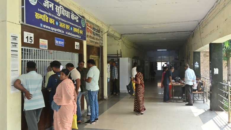 संपत्तिकर एक साथ जमा करने पर 2 प्रतिशत का छूट का लाभ मिल रहा है, निगम भिलाई में।