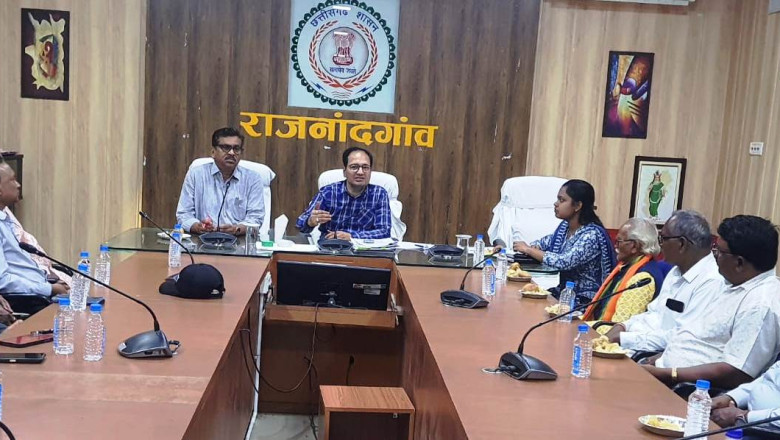 कलेक्टर की उपस्थिति में जनजातीय गौरव दिवस 2024 के अवसर पर कलेक्टोरेट सभाकक्ष में संगोष्ठी का हुआ आयोजन...