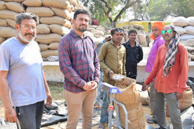 जिले के किसानों में माइक्रो एटीएम के माध्यम से शीघ्र राशि मिल जाने पर खुशी एवं उत्साह...