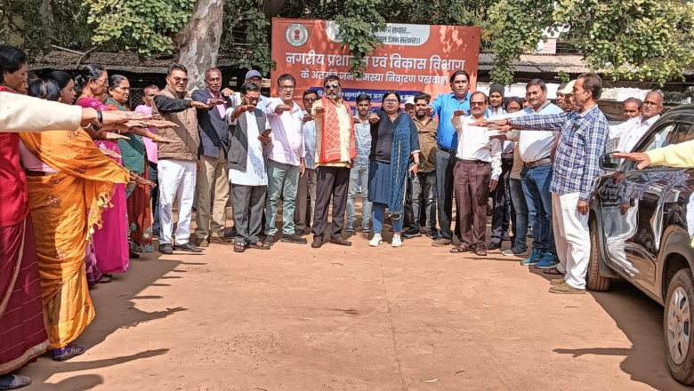 संविधान दिवस के अवसर पर निगम के अधिकारी/कर्मचारी ने शपथ ली...