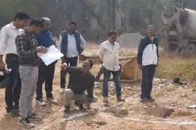 जिले में पहली बार सर्व सुविधायुक्त सेक्टर 4 बोरिया मार्केट में आधुनिक शौचालय निर्माण का कार्य प्रारंभ।
