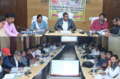 कलेक्टर ने जिला स्तरीय समीक्षा एवं परामर्शदात्री समिति की बैठक में दिये निर्देश...