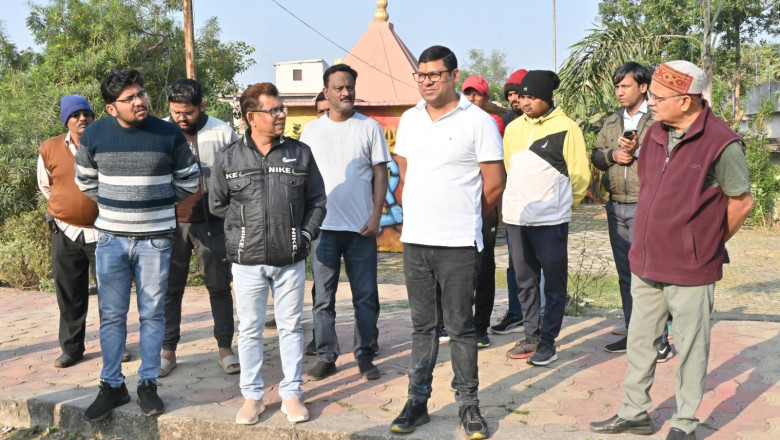 श्रमदान से शुरुआत करके वार्डो में जाकर खुद पानी की गुणवत्ता के बारे में जानकारी प्राप्त की  आयुक्त पाण्डेय ने...