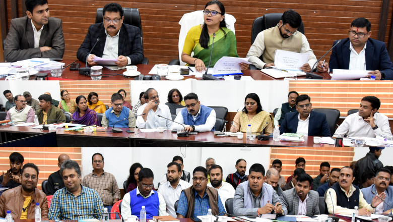 प्रधानमंत्री सूर्यघर योजना के सफल क्रियान्वयन हेतु कलेक्टर ने ली समीक्षा बैठक...