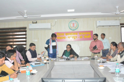 जनपद सीईओ को ग्राम पंचायतों के सर्वे कार्यों में तेजी लाने के निर्देश...