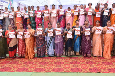 छत्तीसगढ़ सरकार गठन के एक वर्ष पूर्ण होने के उपलक्ष्य में महतारी वंदन सम्मेलन का हुआ आयोजन...