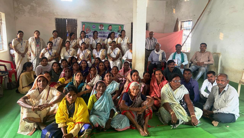 महिला सशक्तिकरण संघ जिला राजनांदगांव द्वारा भारत की प्रथम शिक्षिका सावित्री बाई फूले जयंती ग्राम-करेठी में मनायी गई।