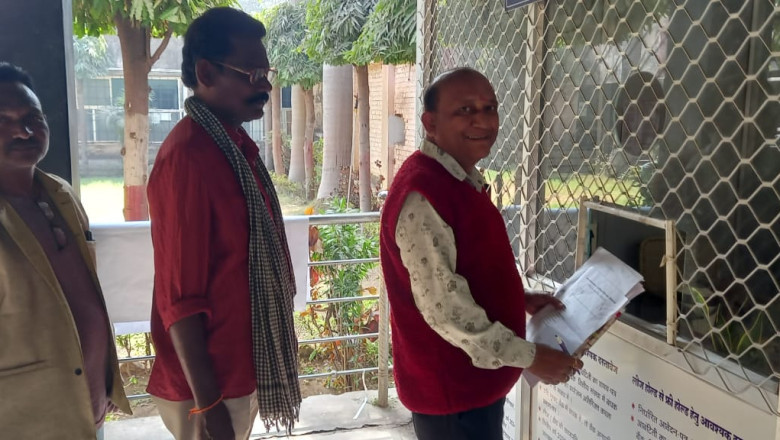 हेल्प डेस्क पे फोन कर जानकारी प्राप्त करें बार-बार निगम कार्यालय आने की आवश्यकता नहीं।
