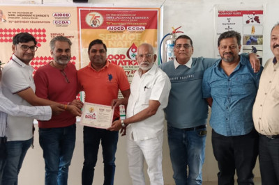 जिला दवा विक्रेता संघ राजनांदगांव का विशाल रक्तदान शिविर