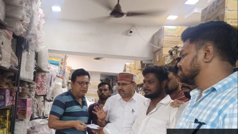 प्रतिबंधित प्लास्टिक के लिए निगम की टीम ने कार्रवाही: जैन प्लास्टिक दुकान पर निगम की दबिश,10 किलो प्लास्टिक जप्त कर 6 हज़ार का लगाया जुर्माना: