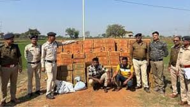 चुनाव के बीच दुर्ग में पुलिस ने जब्त की 361 पेटी अंग्रेजी शराब, दो आरोपी भी गिरफ्तार...