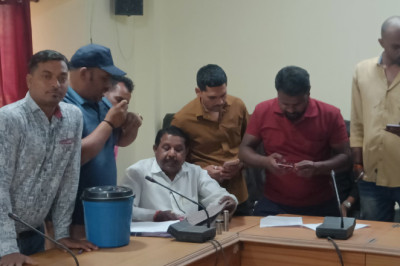 गोकुल नगर में रिक्त  42 भूखंडों की लाटरी निकाली गई , डेयरी व्यवसायियों को किया गया आबंटन...