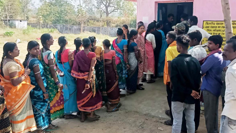 कलेक्टर के मार्गदर्शन में तृतीय चरण के निर्वाचन कार्य शांतिपूर्ण एवं निर्विघ्न हुआ संपन्न...