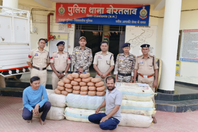 ए.एन.टी.एफ. राजनांदगांव ने पकड़ा 243.54 किलोग्राम गांजा कीमती करीबन 36,53,100/- रूपये के साथ 02 अंर्तराज्यीय गांजा तस्कर।