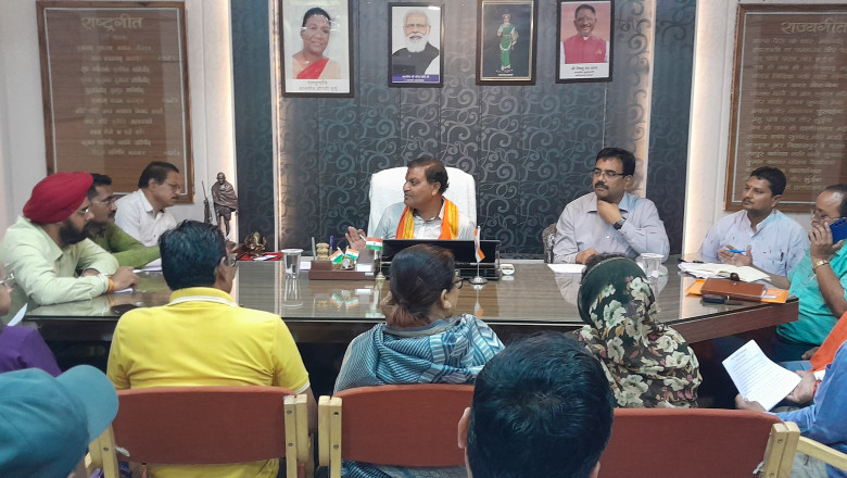 आयुक्त ने किया जल सयंत्रगृह का निरीक्षण मोहारा एनीकट में जलस्तर की ली जानकारी