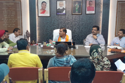आयुक्त ने किया जल सयंत्रगृह का निरीक्षण मोहारा एनीकट में जलस्तर की ली जानकारी