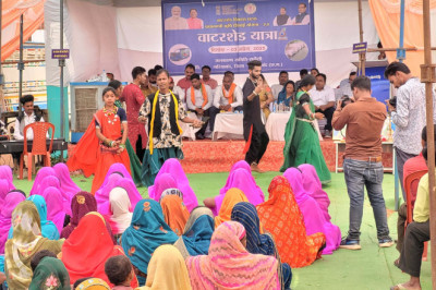 कलेक्टर अग्रवाल ने जल शक्ति अभियान अंतर्गत जल संरक्षण एवं संवर्धन की समीक्षा की जल संरक्षण की दिशा में जल स्रोत बचाव एवं जल जागरूकता अभियान चलाने के दिए निर्देश