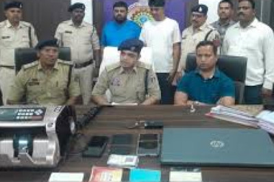 फर्जी दिल्ली पुलिस और सीबीआई अधिकारी बनकर की करोड़ों की ठगी...